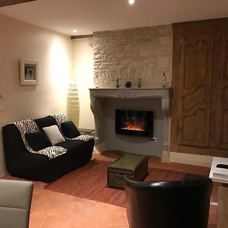 Appartement Au Poids Du Roy à Noyers-sur-Serein Extérieur photo
